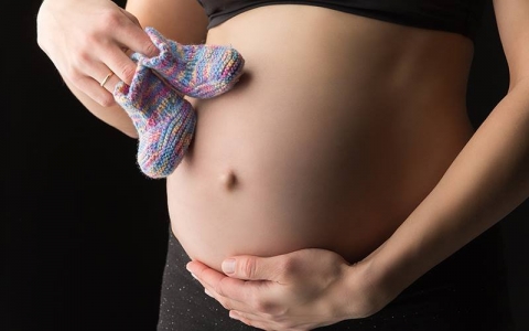 代理孕母是什麼？一篇帶你了解台灣代孕現況