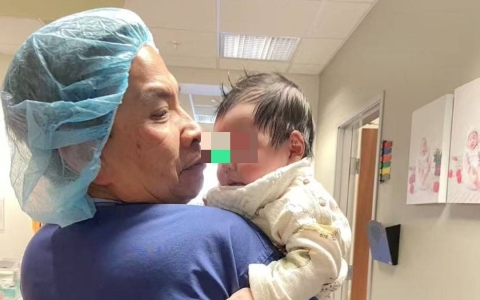 客人帶寶寶回娘家